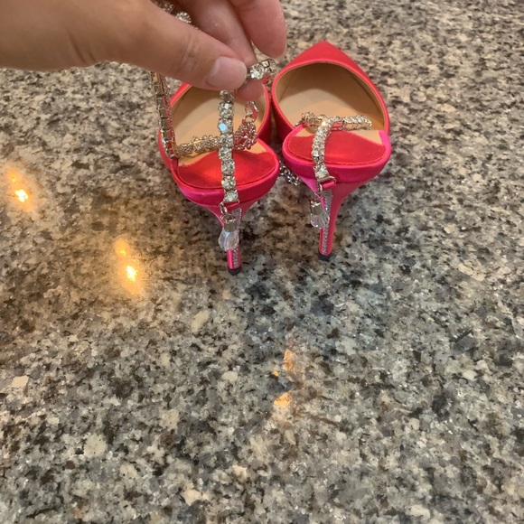 Heels - Picture 3 of 5